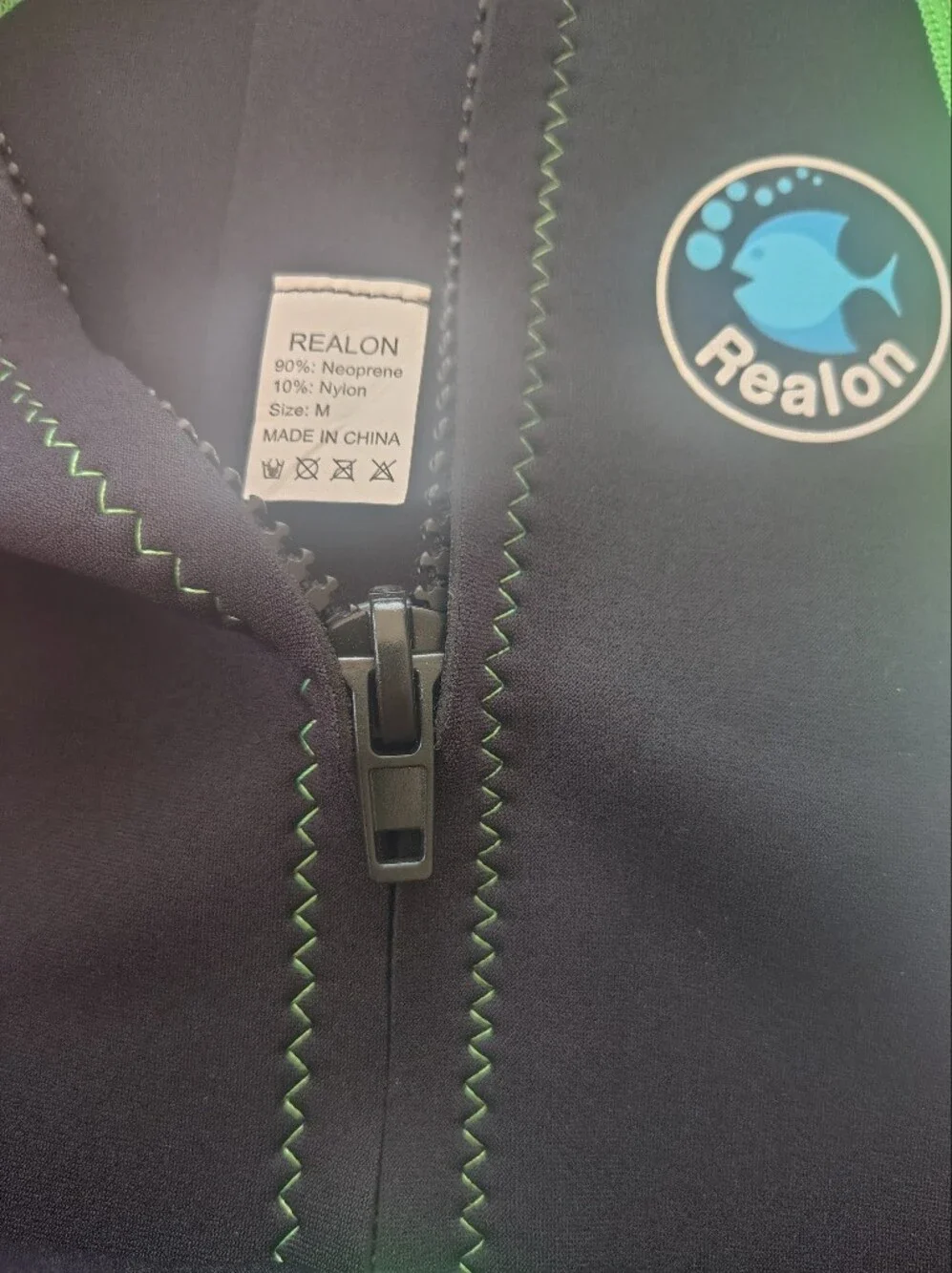 Realon Kids' Black and Green Long-Sleeve Swim Suit Size M.